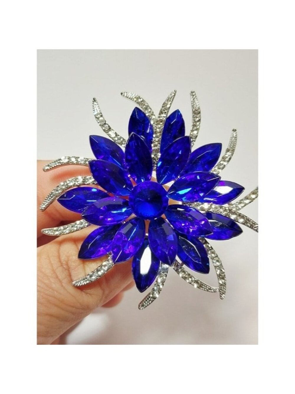 Stunning Royal Blue Crystal Flower Brooch - Picture 2 of 5